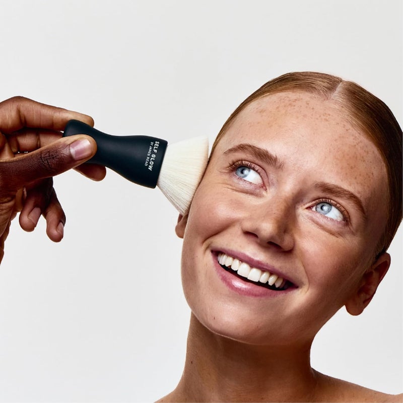 JAMES READ - Sunbrush Face + Body Glow Brush | Ultra-Soft, Synthetic, Hypoallergenic Fibres | Vegan, Cruelty-Free, Recycled Plastic - Image 3